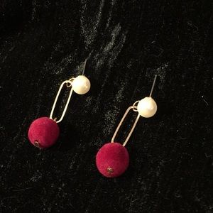 Pearl Earring with Red Ball decoration